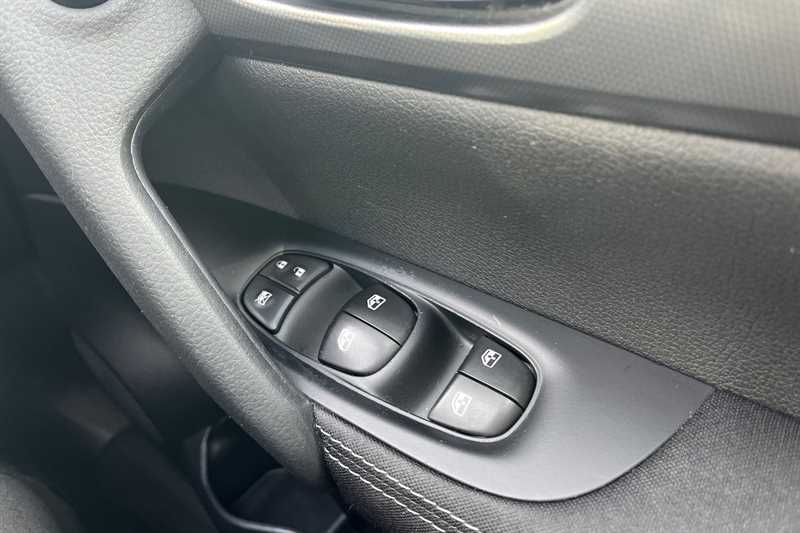 Used Nissan Qashqai 2017 for sale - 76062424: Photo 19