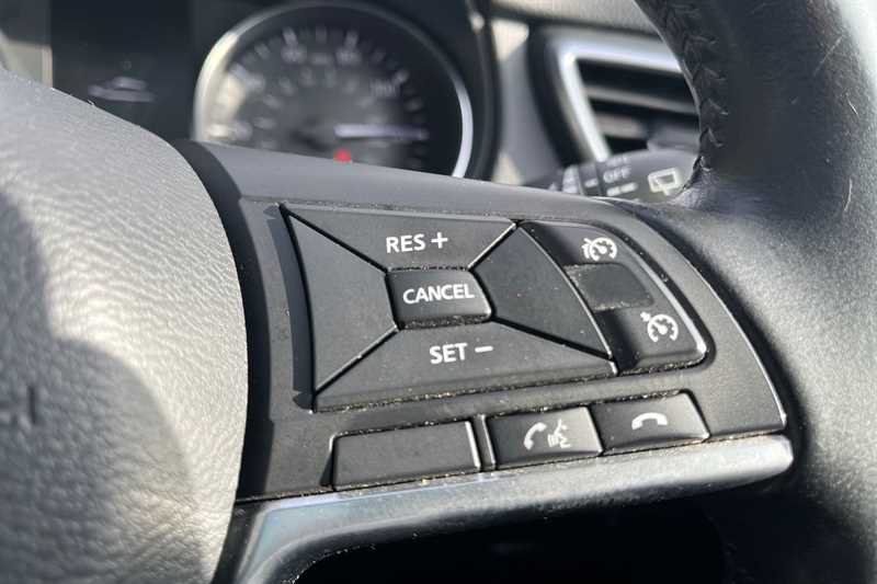 Used Nissan Qashqai 2017 for sale - 76062424: Photo 26