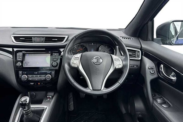Used Nissan Qashqai 2017 for sale - 75679455: Photo 16