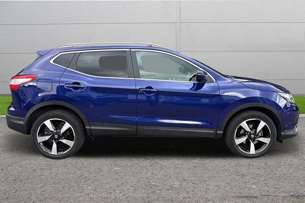 Used Nissan Qashqai 2017 for sale - 75679455: Photo 3