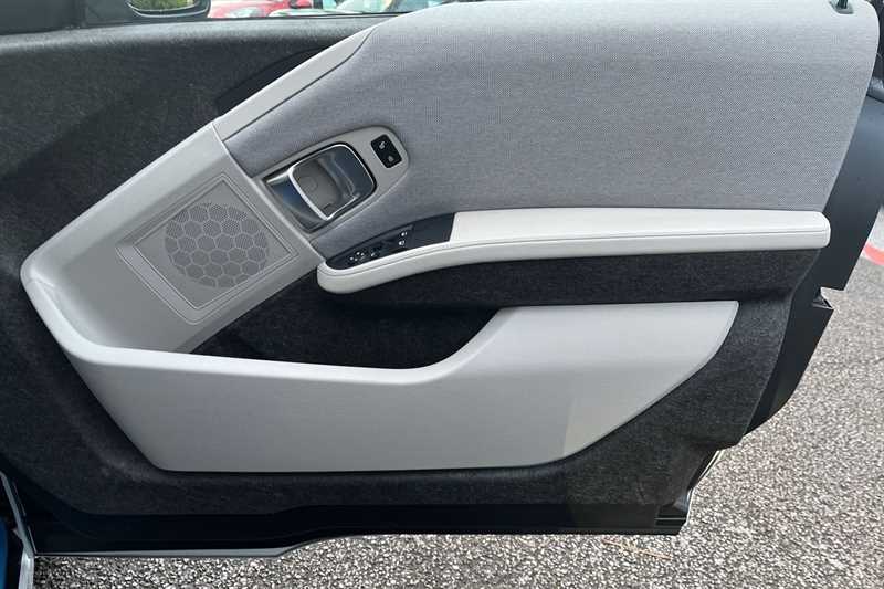 Used BMW i3 2020 for sale - 76928310: Photo 32