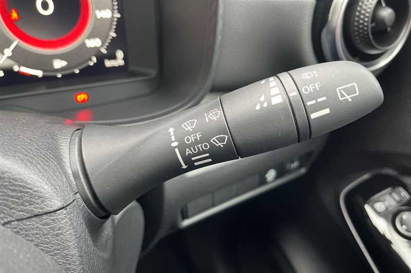 Used Nissan Juke 2025 for sale - 76155320: Photo 44
