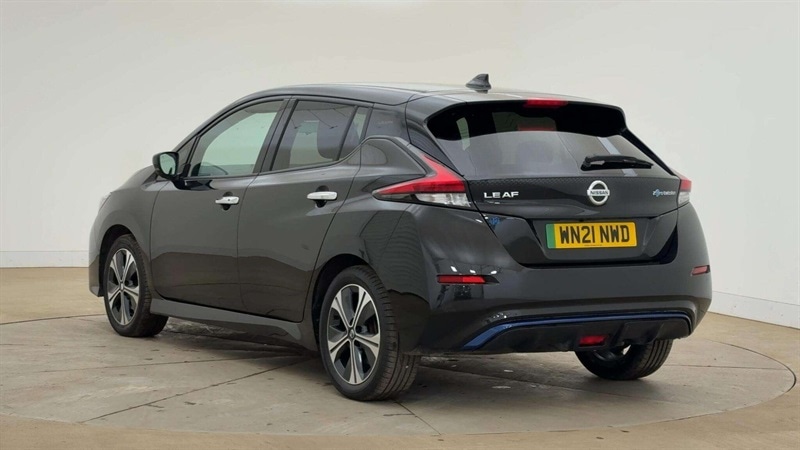 Used Nissan Leaf 2021 for sale - 76487610: Photo 2