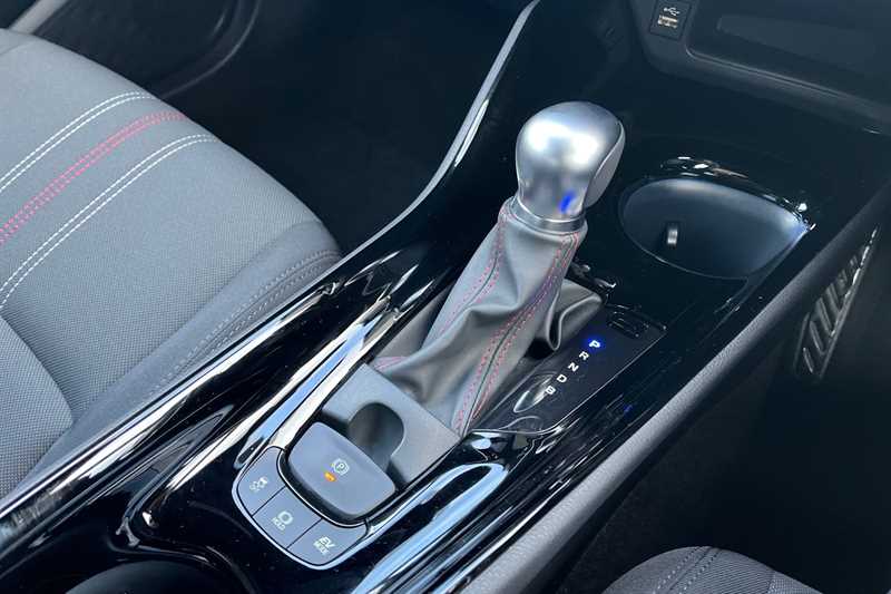 Used Toyota C-HR 2023 for sale - 76826938: Photo 17