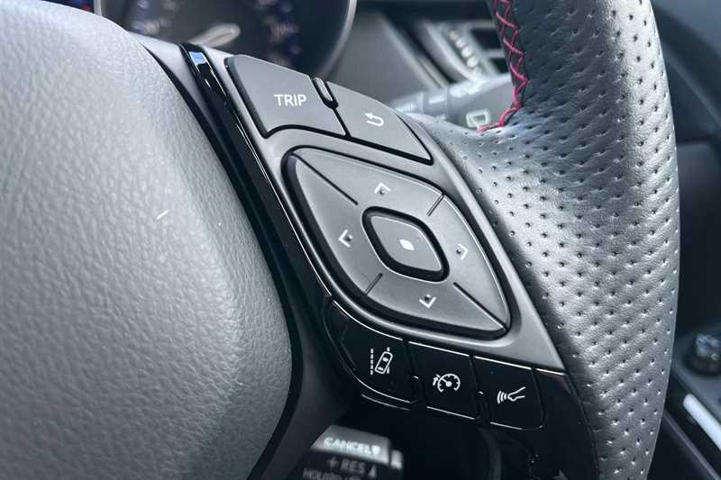 Used Toyota C-HR 2023 for sale - 76826938: Photo 21