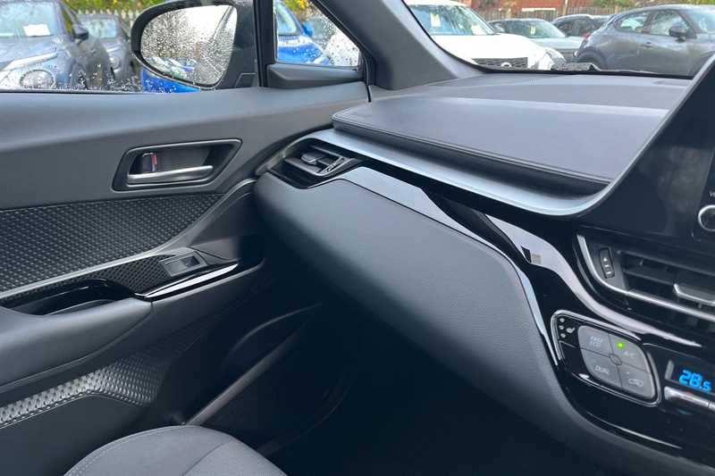 Used Toyota C-HR 2023 for sale - 76826938: Photo 31