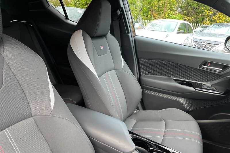 Used Toyota C-HR 2023 for sale - 76826938: Photo 46