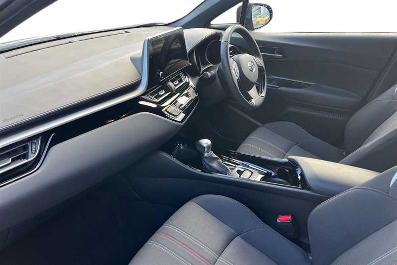 Used Toyota C-HR 2023 for sale - 76826938: Photo 7