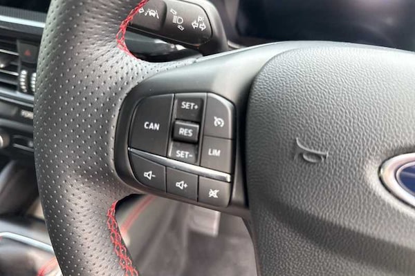 Used Ford Focus 2023 for sale - 76251798: Photo 16