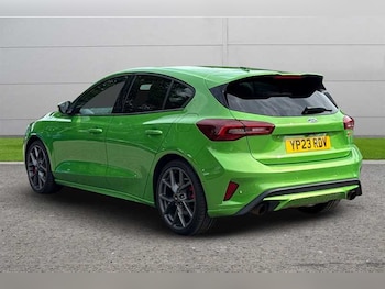 Used Ford Focus 2023 for sale - 76251798: Photo 2