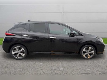 Used Nissan Leaf 2021 for sale - 76705790: Photo