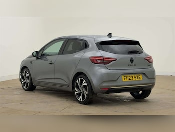 Used Renault Clio 2023 for sale - 76125108: Photo