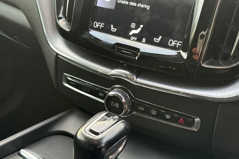 Used Volvo XC60 2019 for sale - 76928293: Photo 12