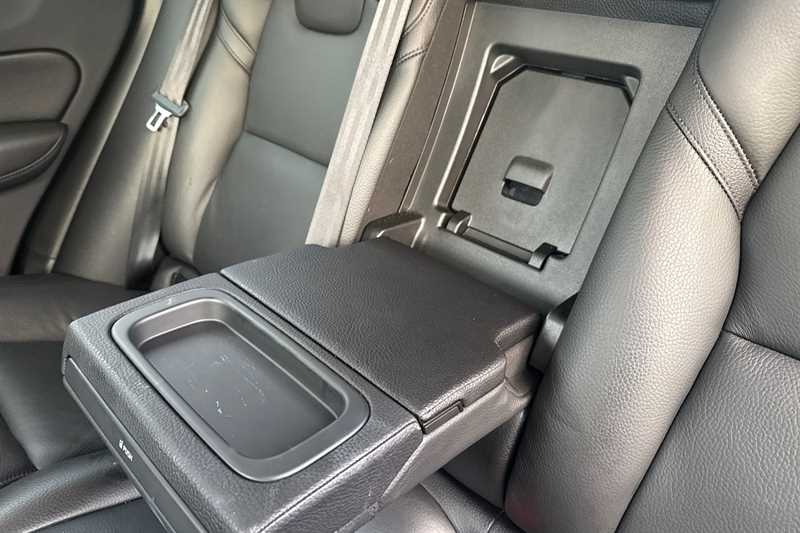 Used Volvo XC60 2019 for sale - 76928293: Photo 31