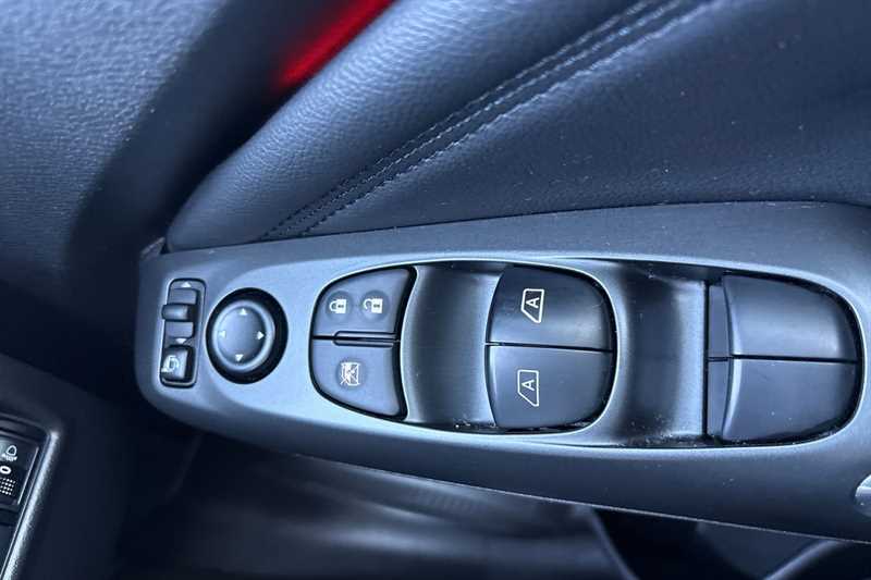 Used Nissan Juke 2024 for sale - 76593852: Photo 18