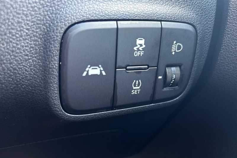 Used Hyundai i10 2021 for sale - 76318777: Photo 35