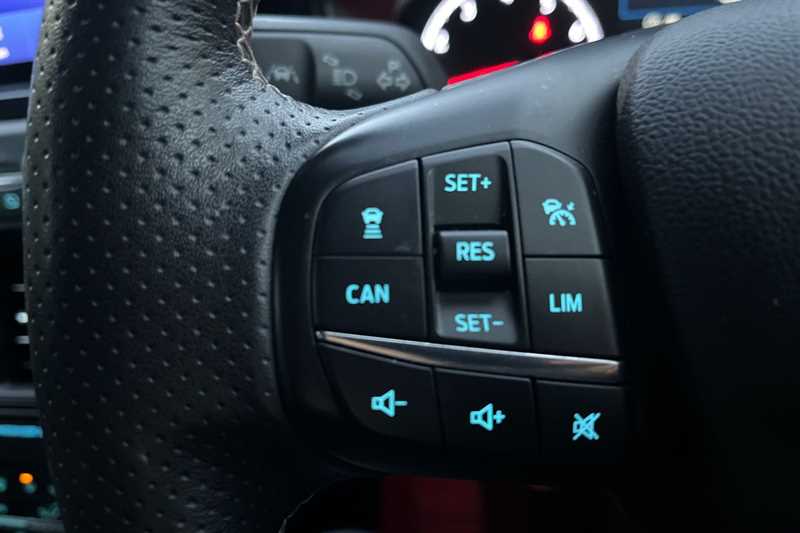 Used Ford Focus 2019 for sale - 76378608: Photo 16