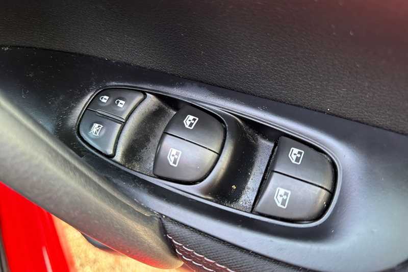 Used Nissan Qashqai 2017 for sale - 77010685: Photo 19