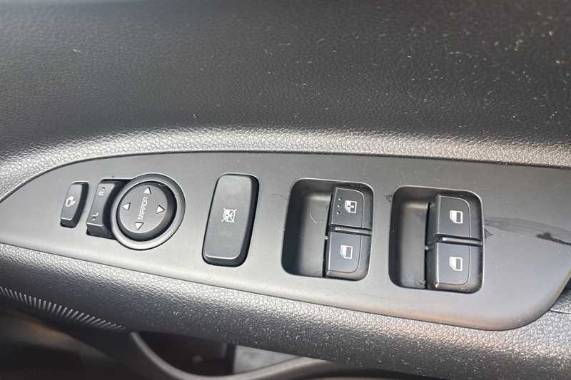 Used Kia Stonic 2022 for sale - 78074689: Photo 18