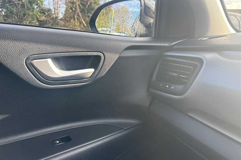 Used Kia Stonic 2022 for sale - 78074689: Photo 29