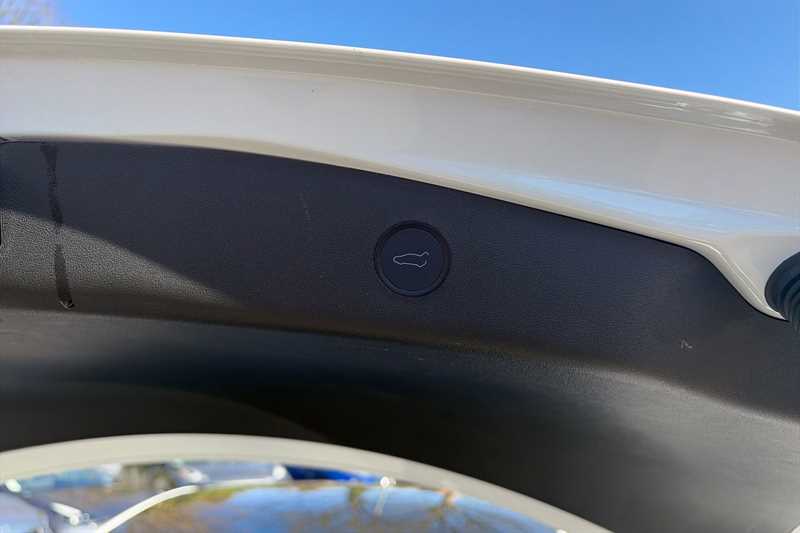 Used Tesla Model 3 2020 for sale - 77648375: Photo 46