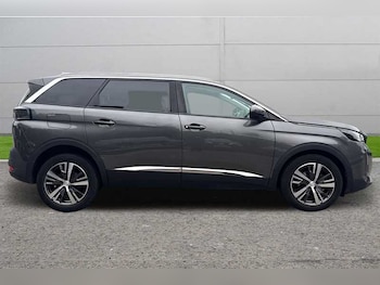 Used Peugeot 5008 2021 for sale - 76022065: Photo