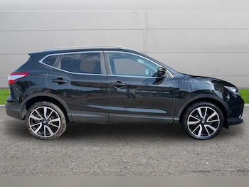 Used Nissan Qashqai 2017 for sale - 78431720: Photo