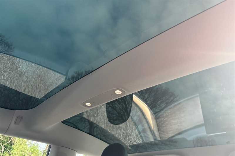 Used Tesla Model 3 2021 for sale - 77232492: Photo 11