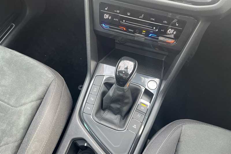 Used Volkswagen Tiguan 2021 for sale - 77526407: Photo 32