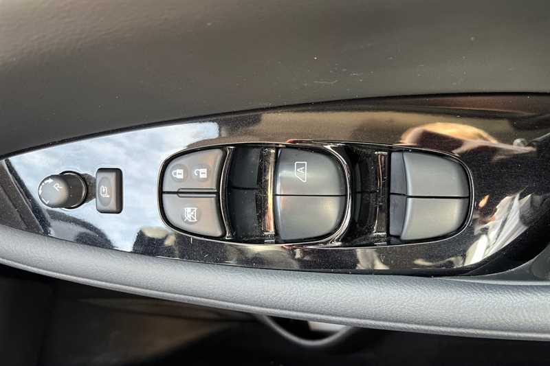 Used Nissan Leaf 2022 for sale - 76328446: Photo 18