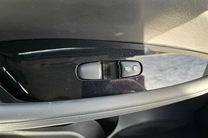 Used Nissan Leaf 2022 for sale - 76328446: Photo 34