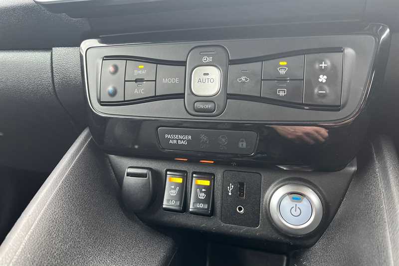 Used Nissan Leaf 2018 for sale - 77526333: Photo 12