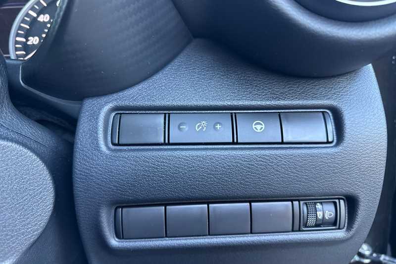 Used Nissan Juke 2022 for sale - 76610107: Photo 29