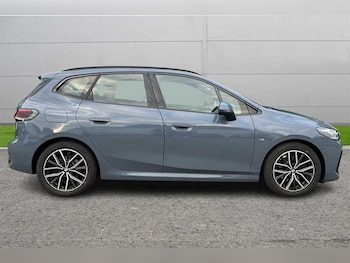 Used BMW 2 Series 2022 for sale - 76204191: Photo