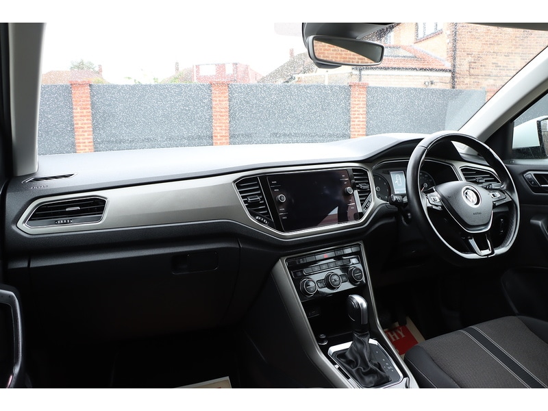 Used Volkswagen T-Roc 2021 for sale - 76439449: Photo 30