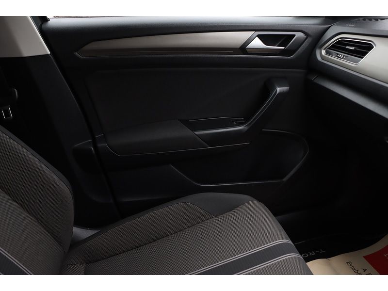 Used Volkswagen T-Roc 2021 for sale - 76439449: Photo 39