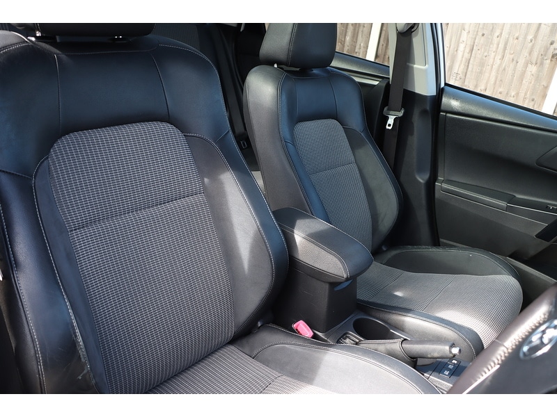 Used Toyota Auris 2015 for sale - 75877957: Photo 24