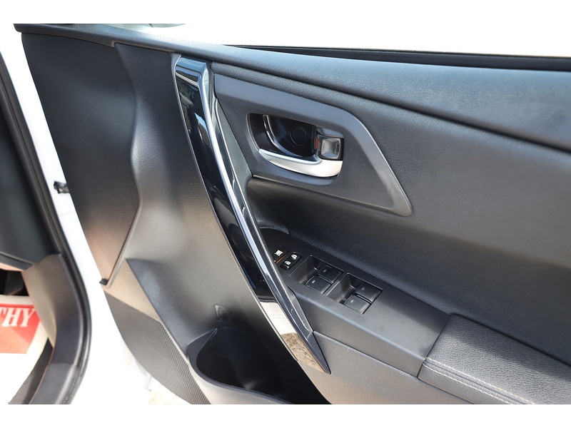 Used Toyota Auris 2015 for sale - 75877957: Photo 30