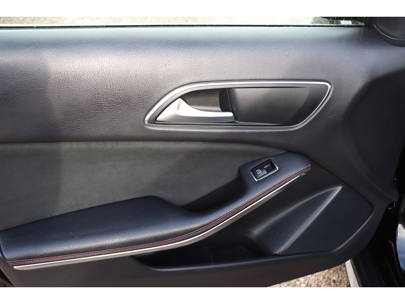 Used Mercedes-Benz GLA 2019 for sale - 76439456: Photo 27