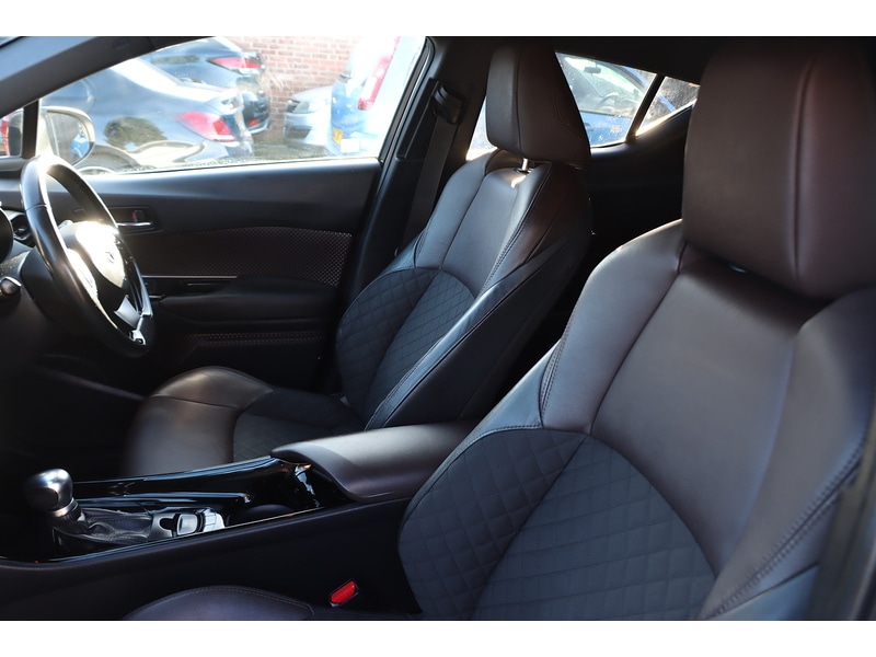 Used Toyota C-HR 2017 for sale - 77276955: Photo 35