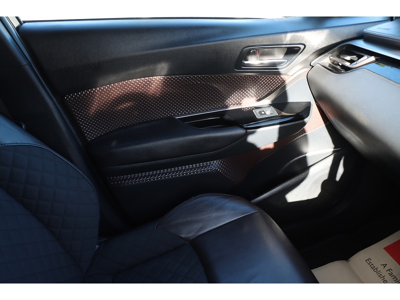 Used Toyota C-HR 2017 for sale - 77276955: Photo 39