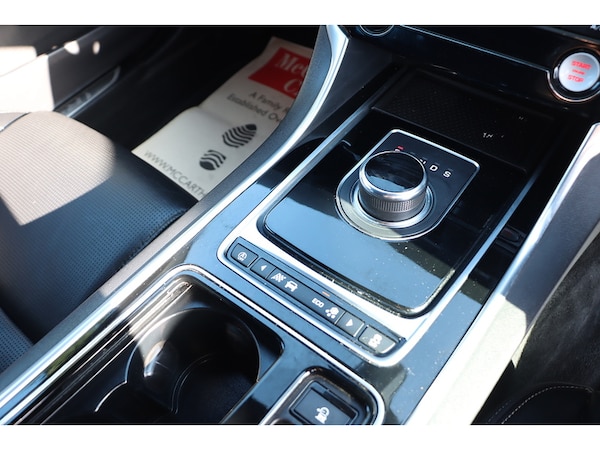 Used Jaguar XE 2017 for sale - 76113599: Photo 41