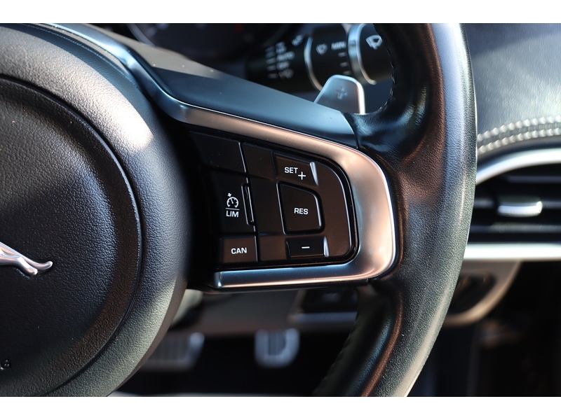 Used Jaguar XE 2017 for sale - 76113599: Photo 45