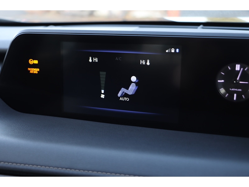 Used Lexus UX 2019 for sale - 76853365: Photo 38