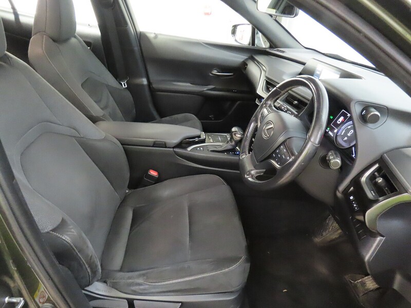 Used Lexus UX 2019 for sale - 76853365: Photo 9