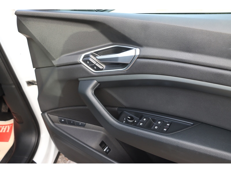 Used Audi e-tron 2020 for sale - 76185778: Photo 28