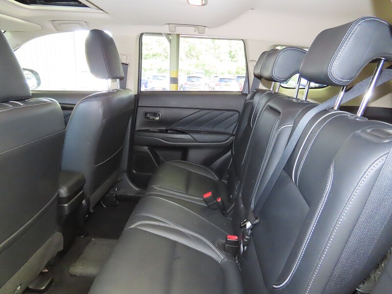 Used Mitsubishi Outlander 2017 for sale - 78054247: Photo 9