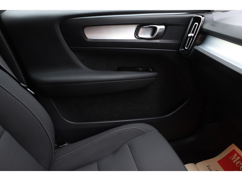 Used Volvo XC40 2021 for sale - 77272342: Photo 41