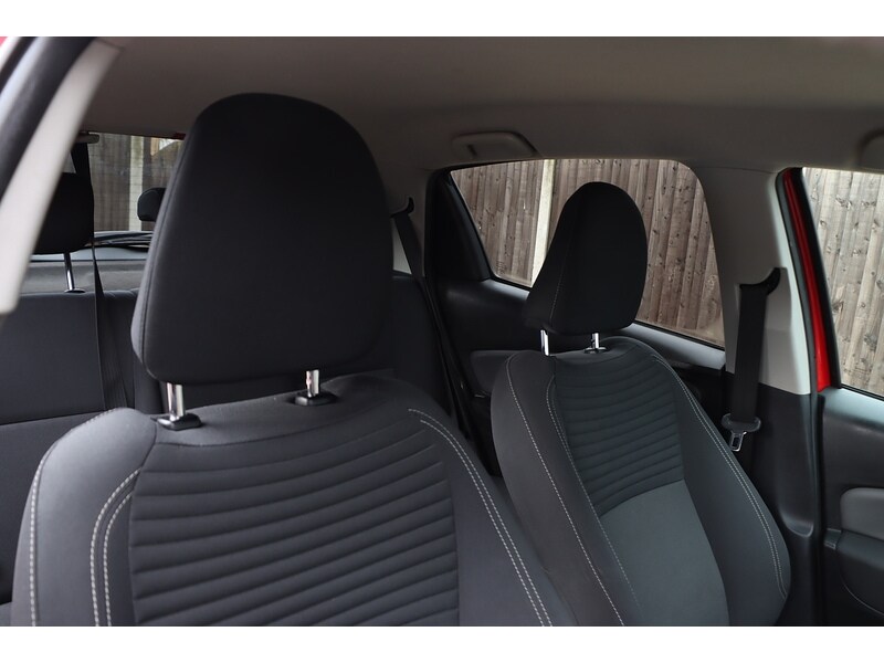 Used Toyota Yaris 2015 for sale - 77282342: Photo 19