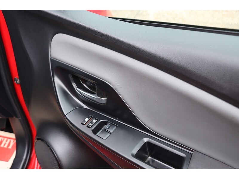 Used Toyota Yaris 2015 for sale - 77282342: Photo 22